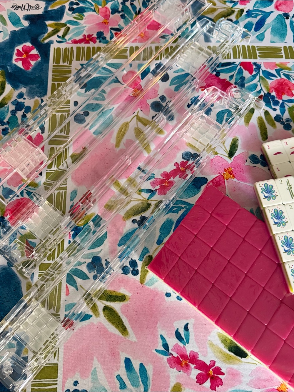 Mahjong Tiles, mat, racks and dice set - NEW - Picture 7 of 14